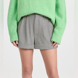 Alice + Olivia Conry Angled Tapered Cuff Shorts. Sz 6